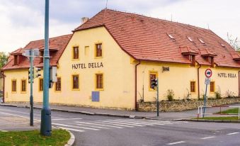 Hotel Bella