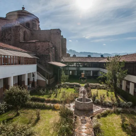 Hotel Monasterio San Pedro Отели в г. Куско