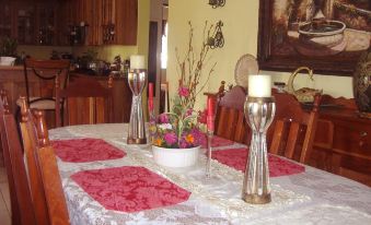 Yoli´s Bed & Breakfast - Housity