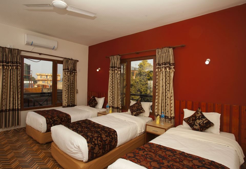 Sauraha Holiday Home