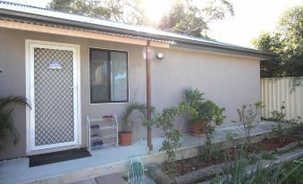 3 Bedrooms Holiday Home Near Sydney Airport - Housity