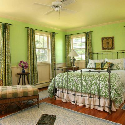 Marie Antoinette at the Villa L Auberge Provencale Bed and Breakfast Promo Code