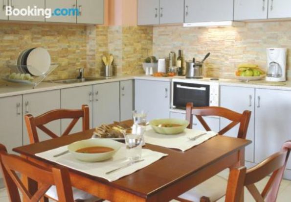 带海景的一卧室公寓