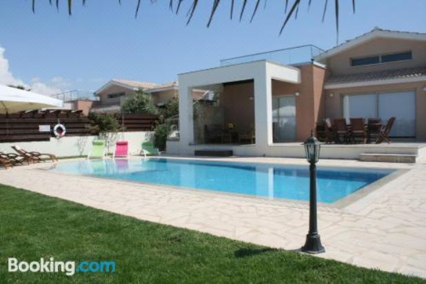 三臥室別墅帶私人泳池