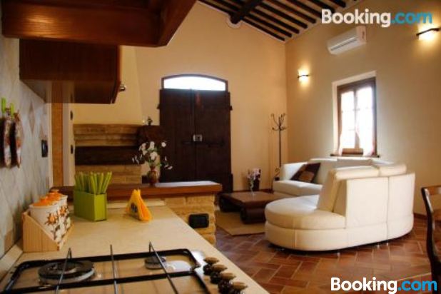 带私人泳池的两卧室别墅-复式