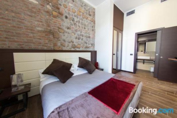 Arena Luxury Rooms Superior Double or Twin Room with City View