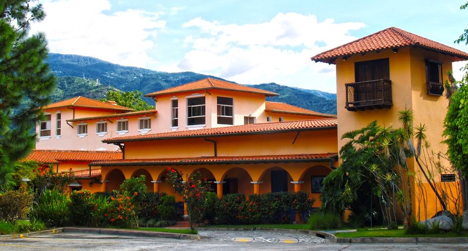Hotel Belensate - Housity