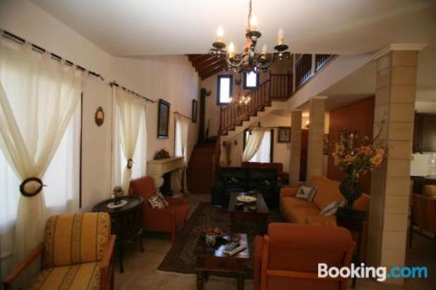 四卧室别墅带私人泳池