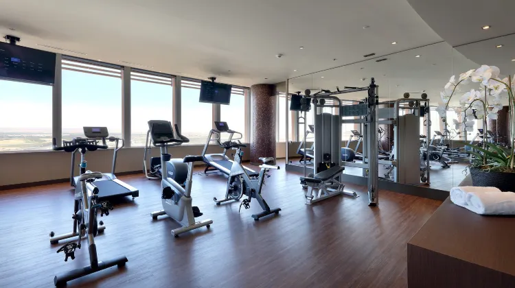 ユーロスターズ トーレ セヴィリア 施設