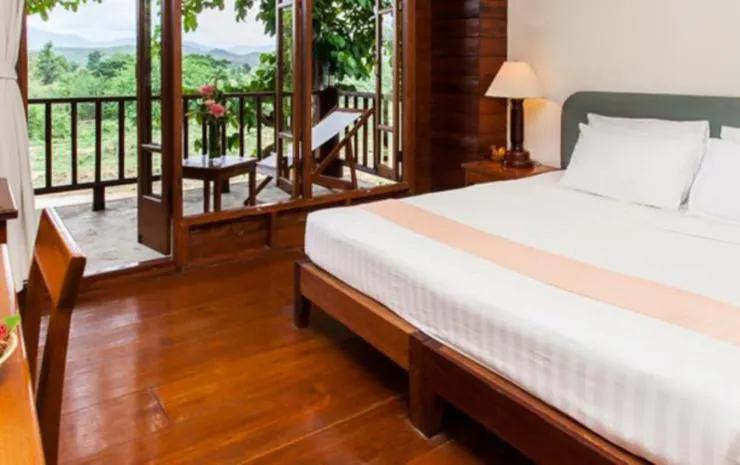 Standard Triple Room with River View