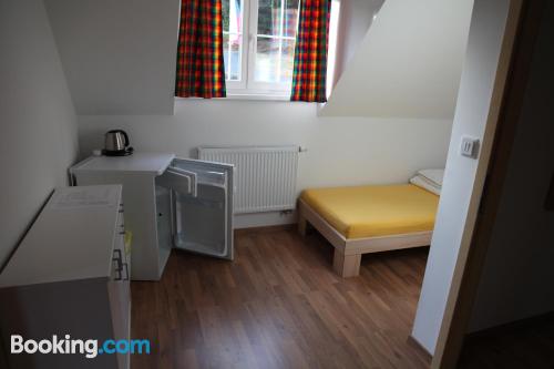 带阳台的三人房