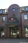 Underdog Hotel
