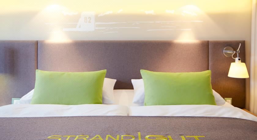 双人房带侧面海滩景观