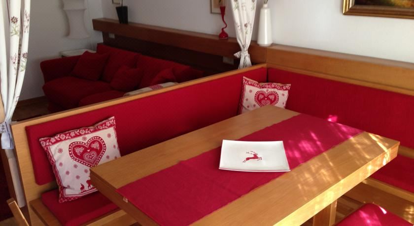 高级一卧室带阳台公寓