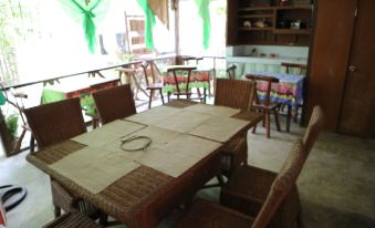 Antonio Village Pension and Cafe