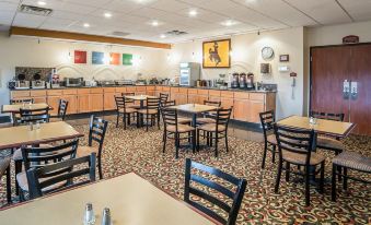 Quality Inn & Suites - University