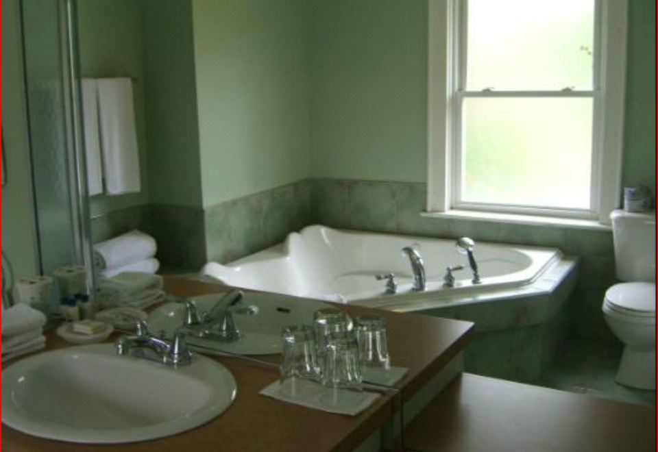 套房（按摩浴缸）