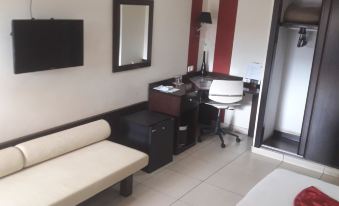 Hotel Moatize - Housity