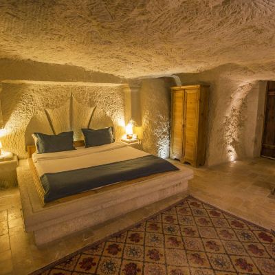 Junior Cave Suite