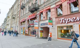 Nevsky Row Hotel - Nevsky 106