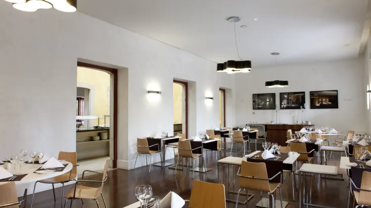 Pousada Palacio de Estoi – Small Luxury Hotels of the World Dining/Restaurant