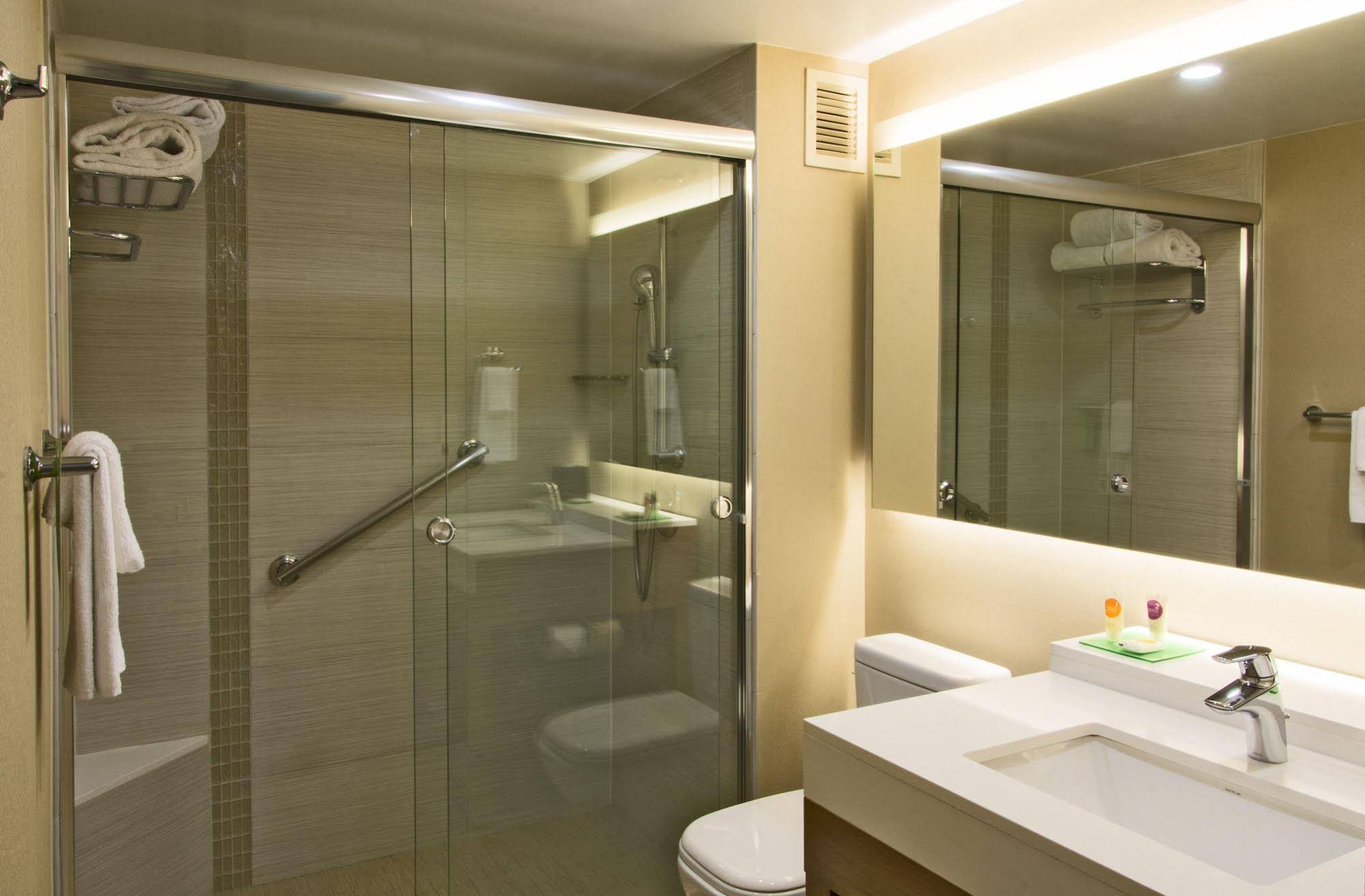 凯悦海景特大床