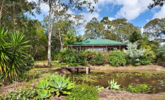 Lake Weyba Cottages Noosa