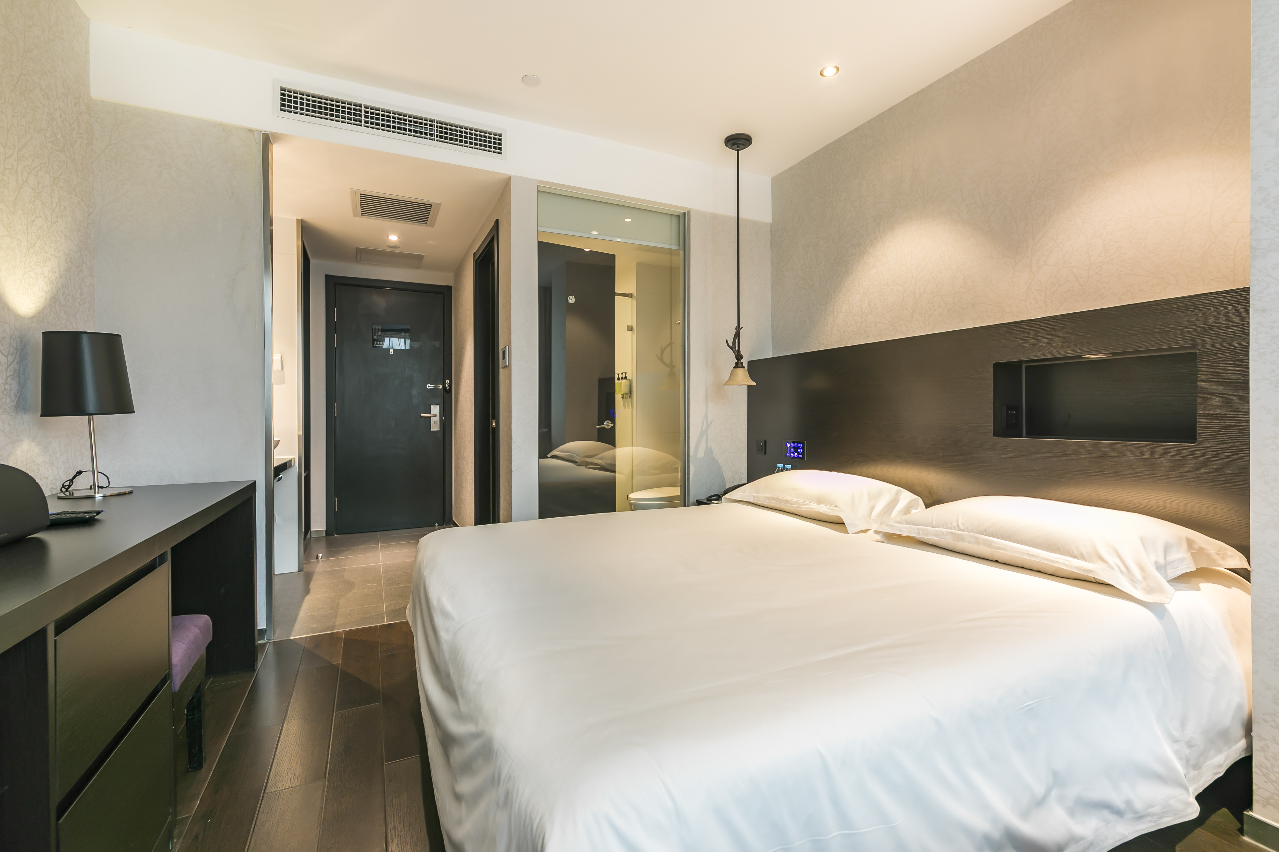 商务大床房（小冰箱）