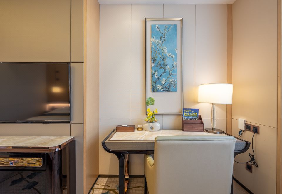 高級大床房-城市中的園林景緻