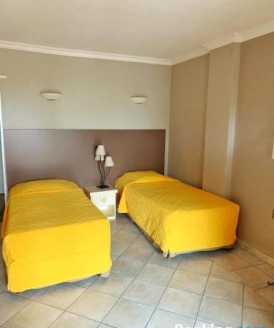 家庭间 - 位于底楼