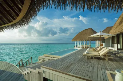 Como Maalifushi Hotel a 