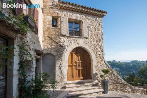 两卧室联排别墅