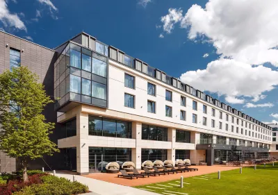 DoubleTree by Hilton Hotel & Conference Centre Warsaw Hotel a 