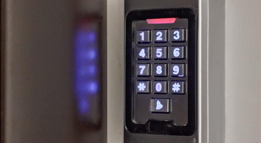 带阳台的一室公寓（2位成人+1名小童）