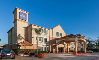 Captain Inn and Suites Seabrook-Kemah - Housity