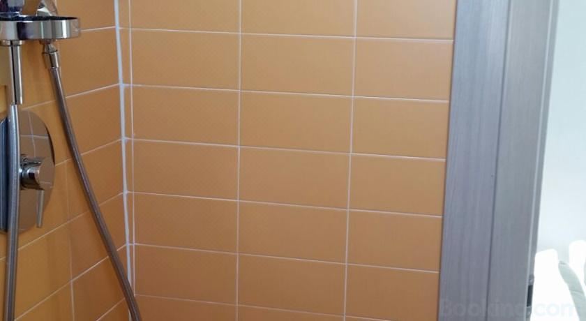 单人房（带独立浴室）