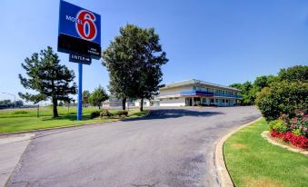 Motel 6 Muskogee, OK