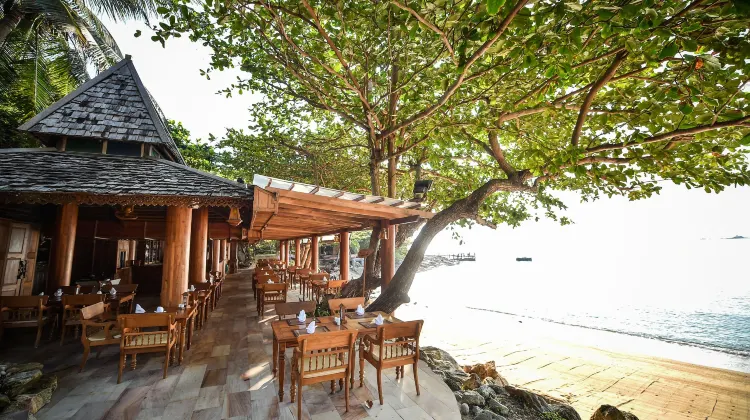 サンティヤ コ パンガン リゾート & スパ 食事・レストラン