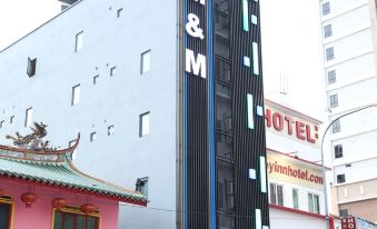 M&M Hotel