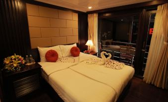 Halong Majestic Legend Cruise