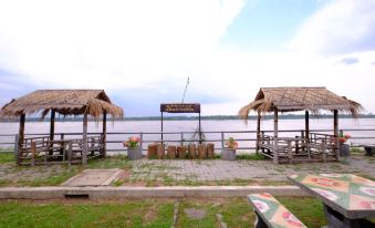 Rotchana's Retreat on Mekong
