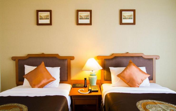 高级河景双床房