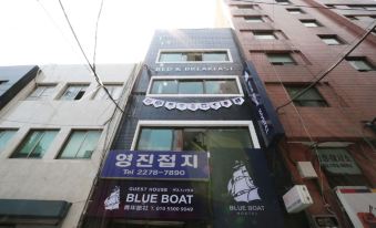 Blueboat Hostel Myeongdong