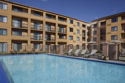 Sonesta Select Atlanta Airport North Hotel a 