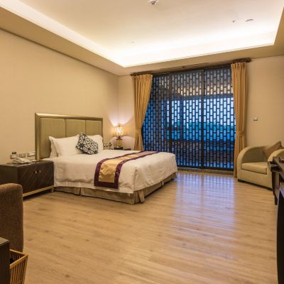 Standard Moon Suit Spring Hill Resort Promo Code