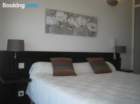 带阳台的舒适双人或双床间