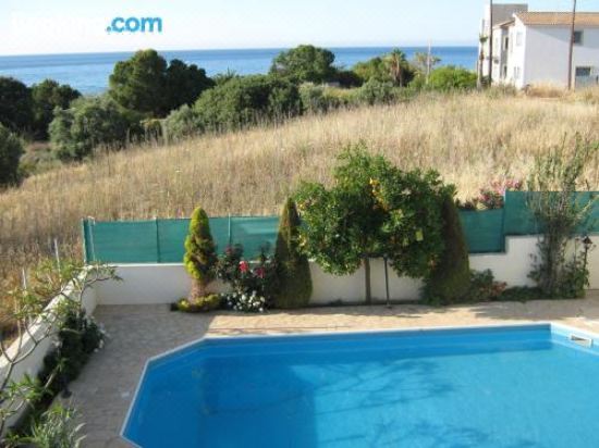 三卧室别墅带私人泳池