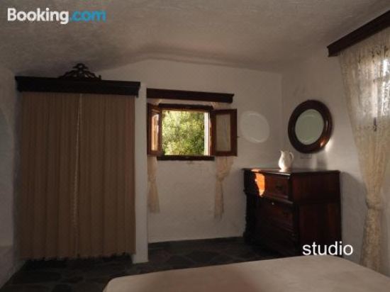 带露台一室公寓