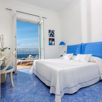 Deluxe Room With Terrace And Sea View