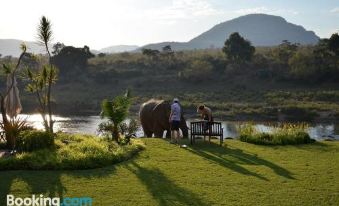 Khandizwe Kruger Villa